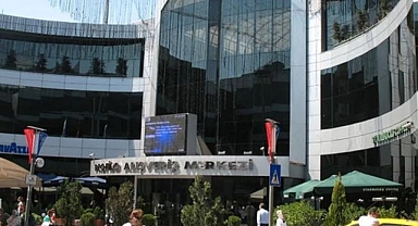 İş Bankası'nın mülkiyetinde olan Profilo Alışveriş Merkezi İş GYO'ya geçti